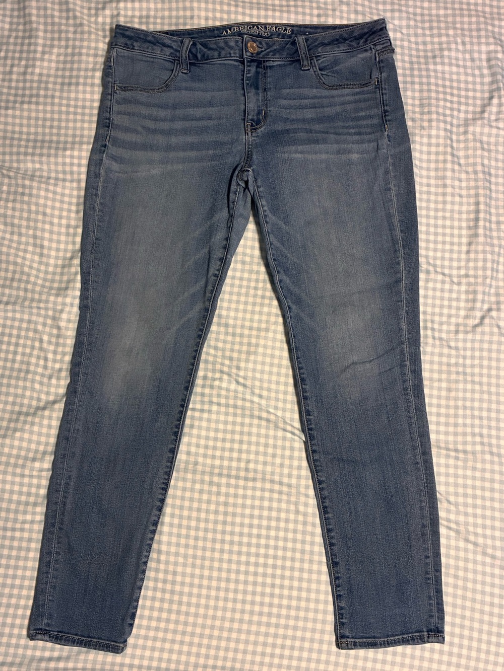 American Eagle Outfitters Skinny Jeans in Faded Blue Wash